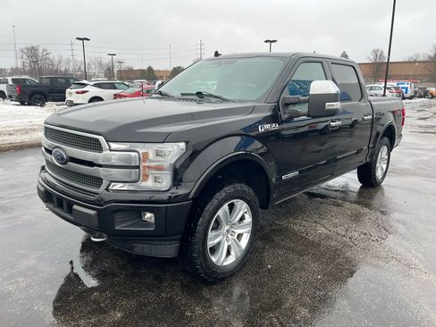 Used 2018 Ford F150 Platinum w/ Equipment Group 701A Luxury image 3