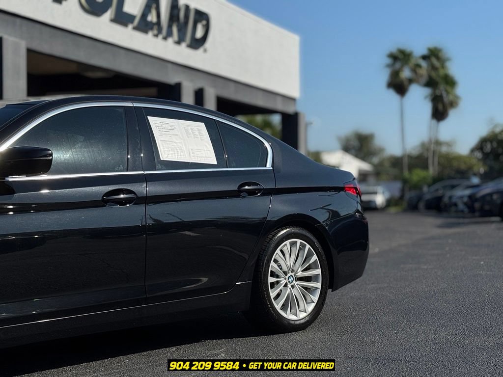 Used 2021 BMW 540i xDrive w/ Premium Package AWD/4WD image 3