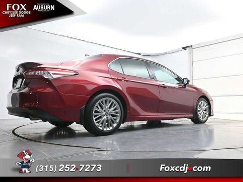 Used 2018 Toyota Camry XLE w/ Audio Package FWD image 25