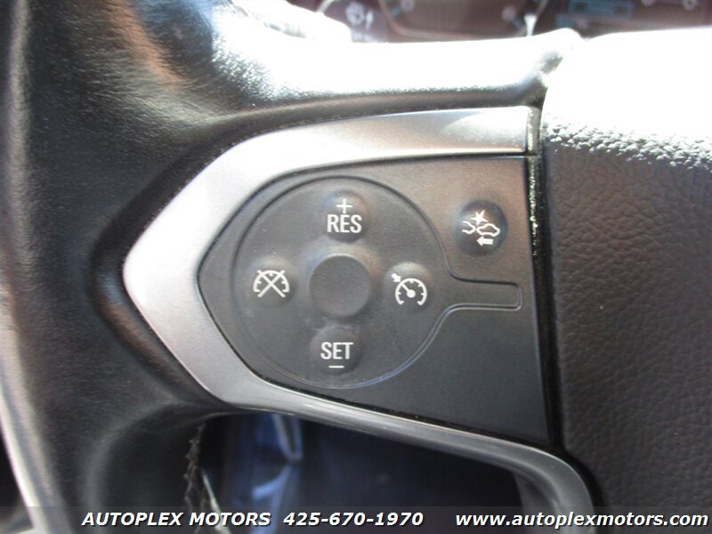 Used 2016 Chevrolet Suburban LT AWD/4WD image 28