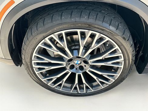 Used 2024 BMW X5 sDrive40i w/ Parking Assistance Package image 34