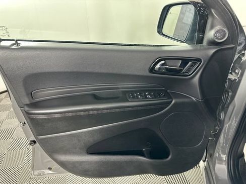 Used 2022 Dodge Durango R/T w/ Blacktop Package AWD/4WD image 5