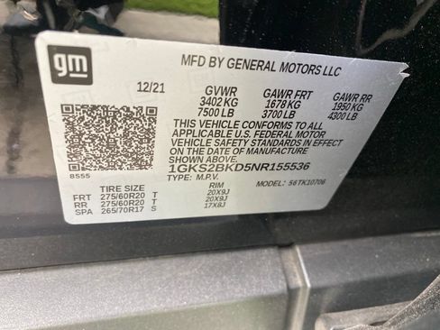 Used 2022 GMC Yukon SLT w/ SLT Premium Package AWD/4WD image 4
