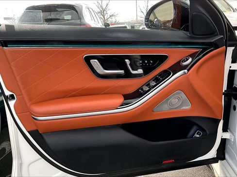 Used 2023 Mercedes-Benz S 500 4MATIC image 22