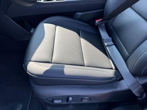 New 2026 Chevrolet Traverse LT w/ Enhanced Driving Package AWD/4WD image 36