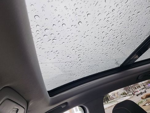 Used 2023 GMC Terrain SLE w/ Driver Convenience Package image 22