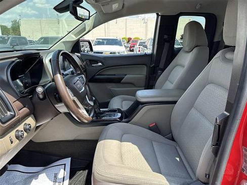 Certified 2018 GMC Canyon SLE w/ SLE Convenience Package AWD/4WD image 17
