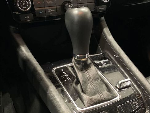 Used 2024 Jeep Compass Latitude image 21