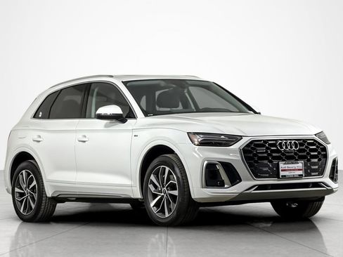 Used 2023 Audi Q5 2.0T Premium Plus w/ Premium Plus Package image 7