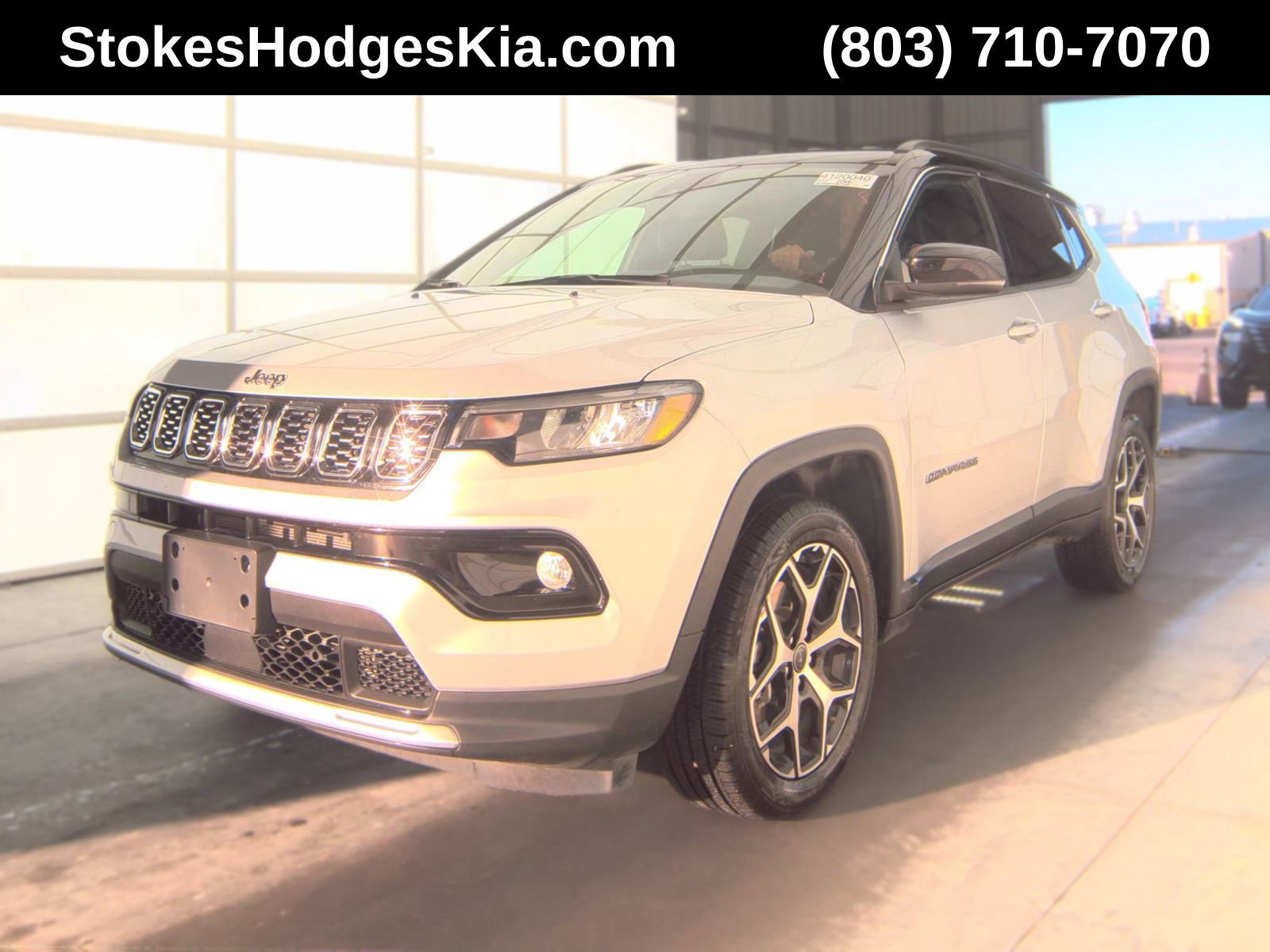 Used 2025 Jeep Compass Limited AWD/4WD image 1