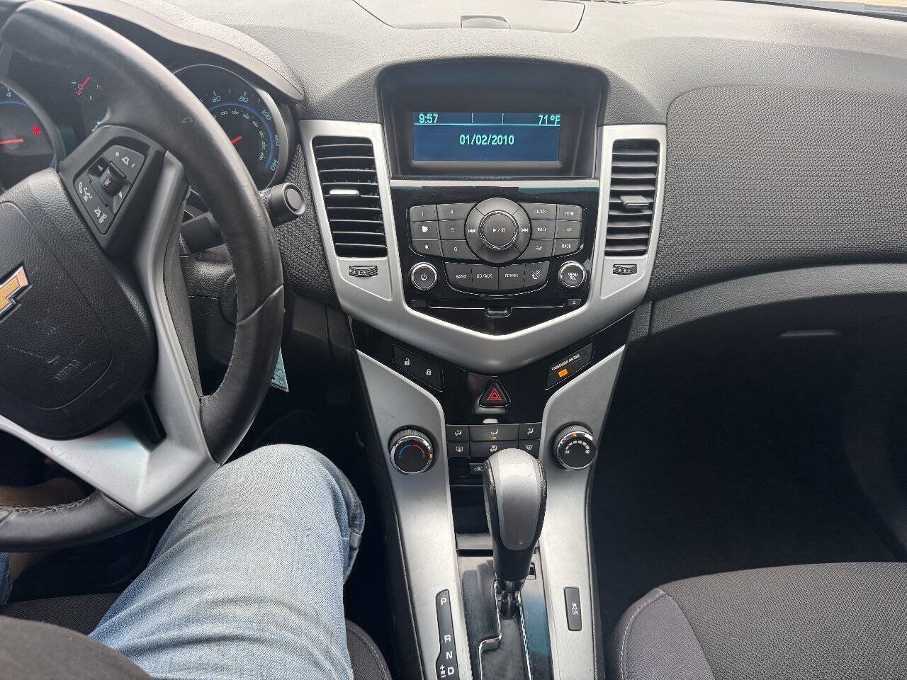 Used 2014 Chevrolet Cruze LT FWD image 14