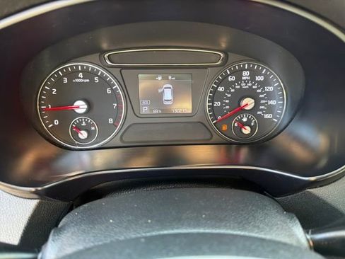 Used 2019 Kia Sorento FWD image 16