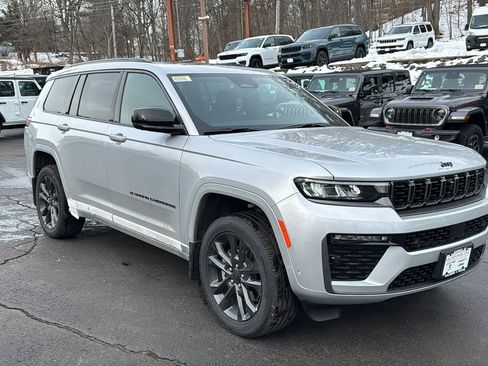 New 2026 Jeep Grand Cherokee L Limited image 3