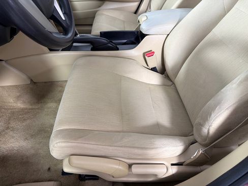 Used 2012 Honda Accord LX image 10