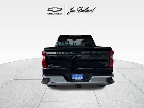 Used 2024 Chevrolet Silverado 1500 LT AWD/4WD image 8