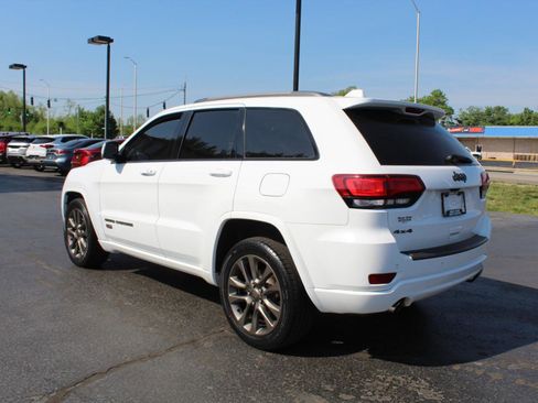 Used 2017 Jeep Grand Cherokee Limited 75th Anniversary AWD/4WD image 7