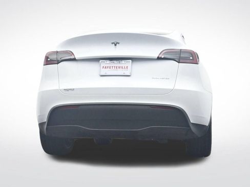 Used 2023 Tesla Model Y Long Range AWD/4WD image 33