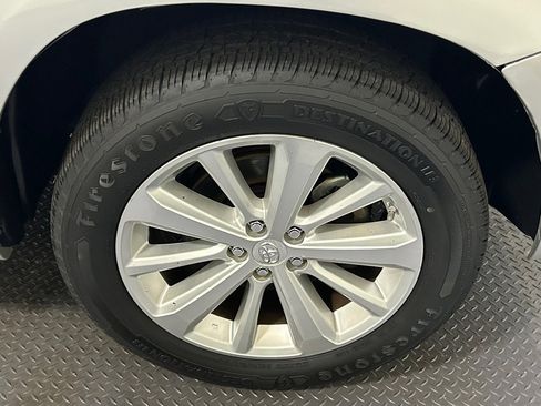 Used 2010 Toyota Highlander Limited image 17