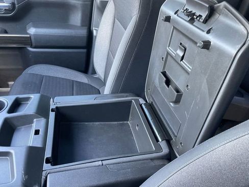 Used 2022 Chevrolet Silverado 1500 LT image 21