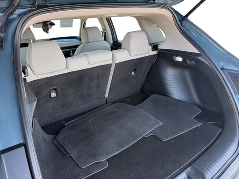 Used 2025 Honda HR-V LX image 12