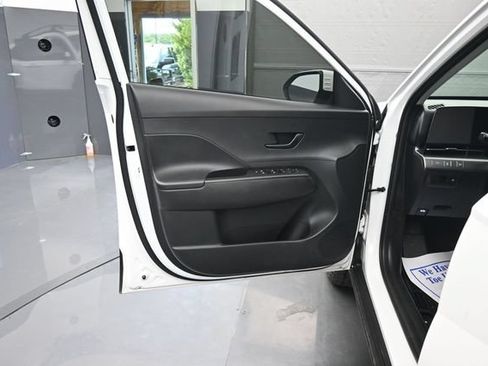 Used 2024 Hyundai Kona SEL AWD/4WD image 10