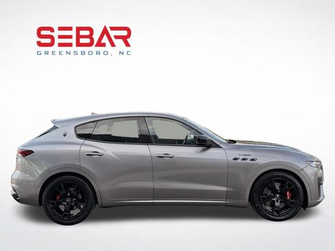Used 2022 Maserati Levante Modena AWD/4WD image 5
