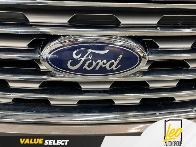 Used 2019 Ford Edge SE w/ SE Fleet Driver's Package FWD image 9