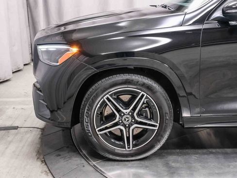 Used 2025 Mercedes-Benz GLE 580 4MATIC image 11