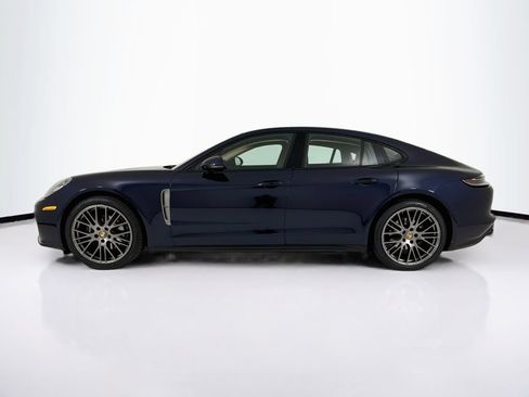 Used 2023 Porsche Panamera image 2