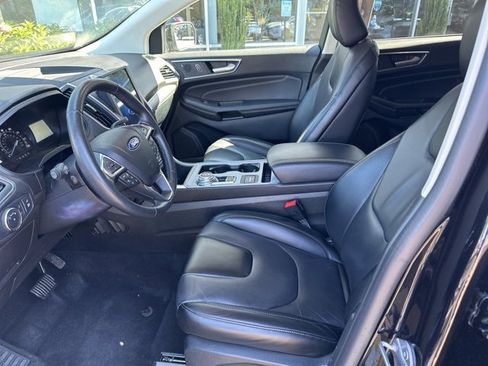 Used 2022 Ford Edge Titanium image 14