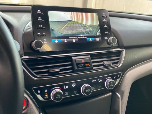 Used 2018 Honda Accord Touring image 37