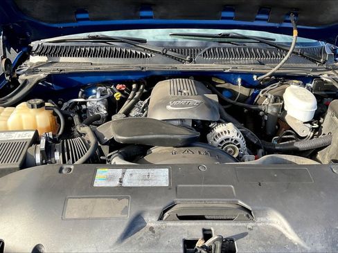 Used 2004 GMC Sierra 1500 SLE w/ Light Duty Power Package AWD/4WD image 25