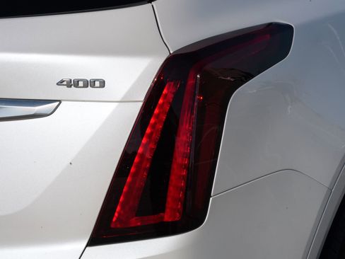 Certified 2023 Cadillac XT5 Premium Luxury w/ LPO, Floor Liner Package image 22