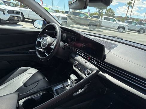Used 2023 Hyundai Elantra Limited FWD image 22