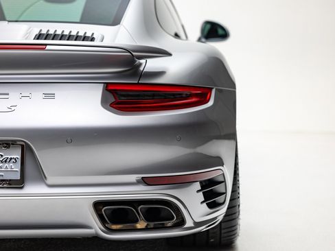 Used 2017 Porsche 911 Turbo S image 24
