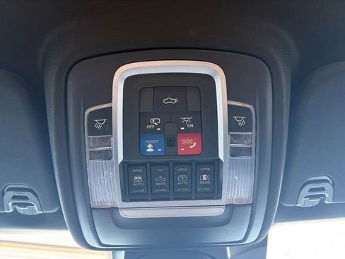 Used 2020 RAM 1500 Limited image 12