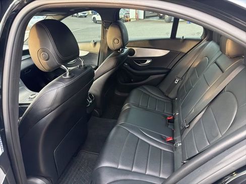 Used 2018 Mercedes-Benz C 300 4MATIC Sedan image 7