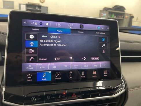 Used 2022 Jeep Compass Limited w/ Elite Group image 26