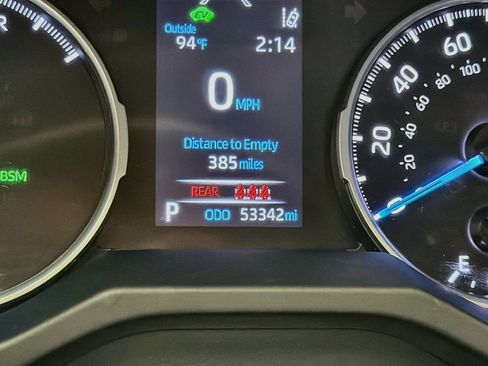 Used 2022 Toyota RAV4 LE AWD/4WD image 8