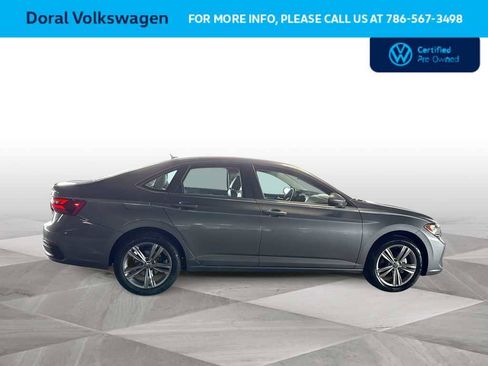 Certified 2024 Volkswagen Jetta SE FWD image 9