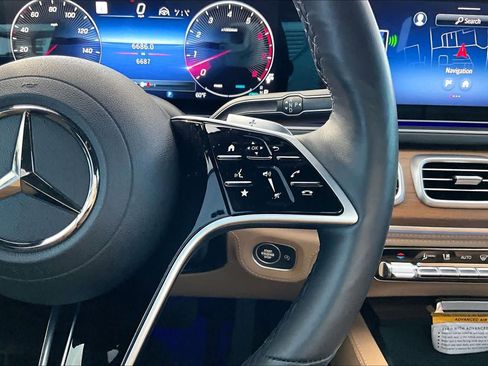 Certified 2025 Mercedes-Benz GLE 450 GLE 450 image 25