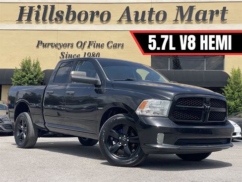 Used 2015 RAM 1500 Express RWD image 1