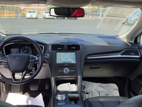 Used 2020 Ford Fusion Energi Titanium image 23