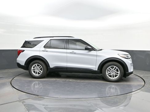 New 2026 Ford Explorer Active w/ Active Comfort Package image 24