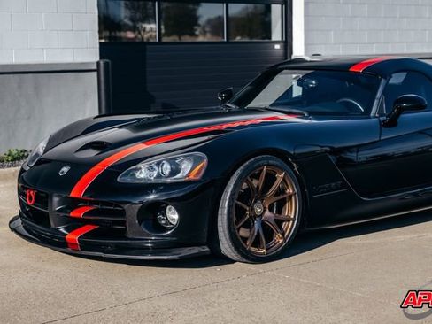 Used 2004 Dodge Viper SRT-10 image 58
