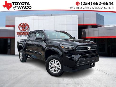 Used 2025 Toyota Tacoma SR image 1