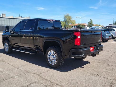 Used 2020 Chevrolet Silverado 2500 High Country w/ Z71 Off-Road Package image 6