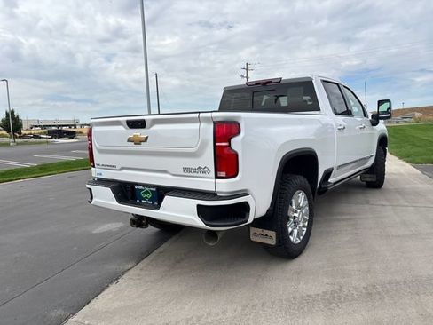 Certified 2024 Chevrolet Silverado 3500 High Country w/ High Country Premium Package AWD/4WD image 3