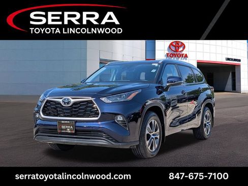Used 2026 Toyota Highlander XLE AWD/4WD image 1