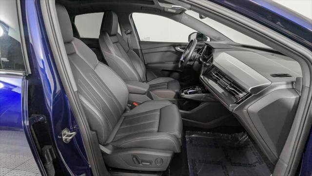 Used 2023 Audi Q4 e-tron Premium Plus w/ Premium Plus AWD/4WD image 24